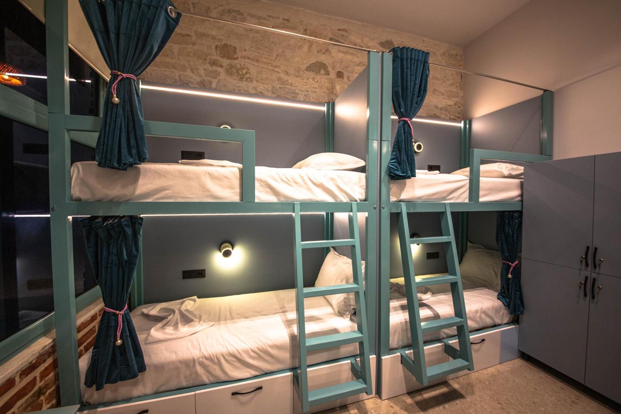 Vega 43 Hostel Sarandë Exteriér fotografie